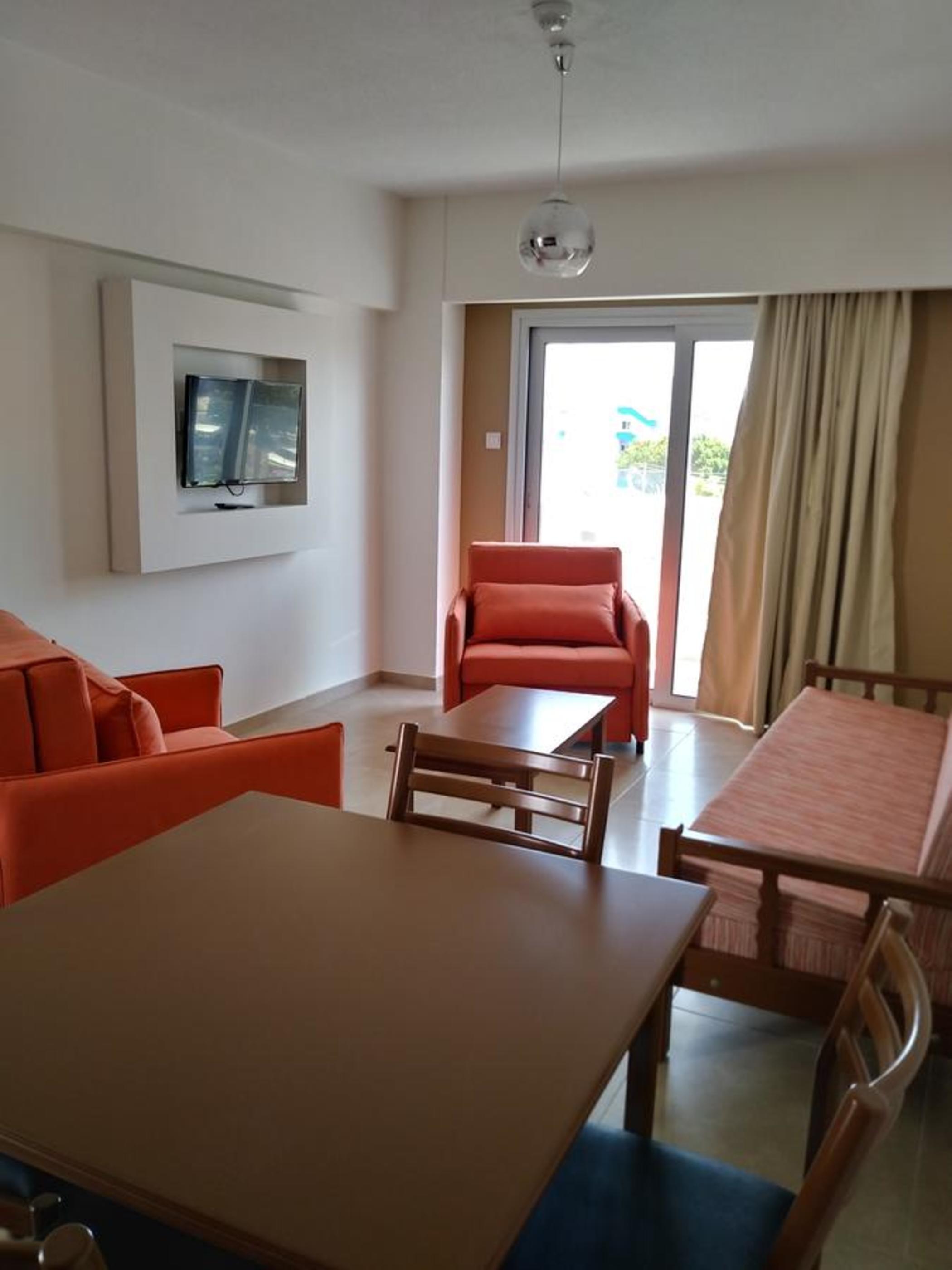 Livas Hotel Apartments Pernera Kültér fotó