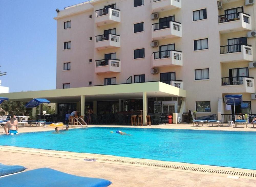 Livas Hotel Apartments Pernera Kültér fotó